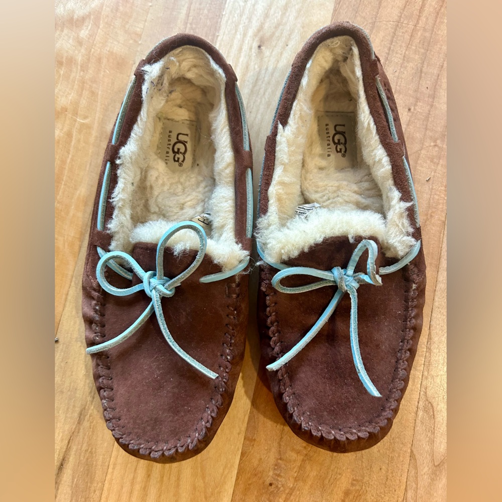 UGG Women’s size 7 slippers